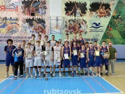 Награждение баскетболистов в Рубцовске